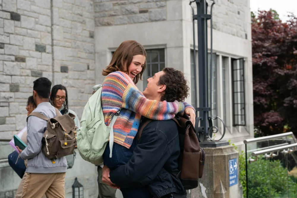 Off Campus — Still (4) (First-Look)